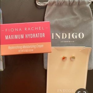 Singles swag items (face cream and earrings)